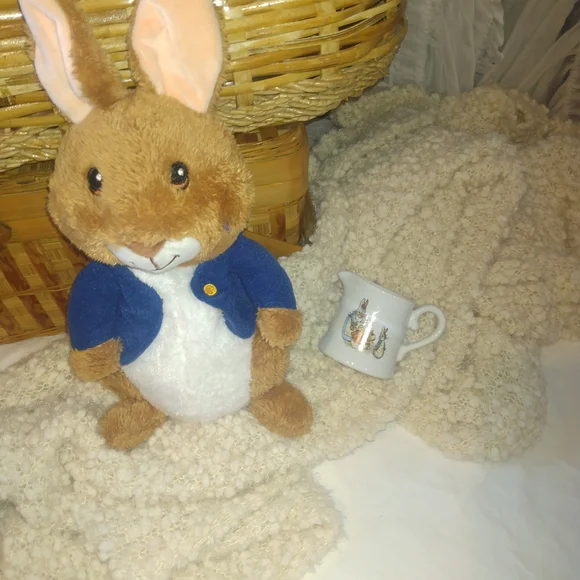 Beatrix Potter Peter Rabbit Milk Jug - Picture 2 of 4